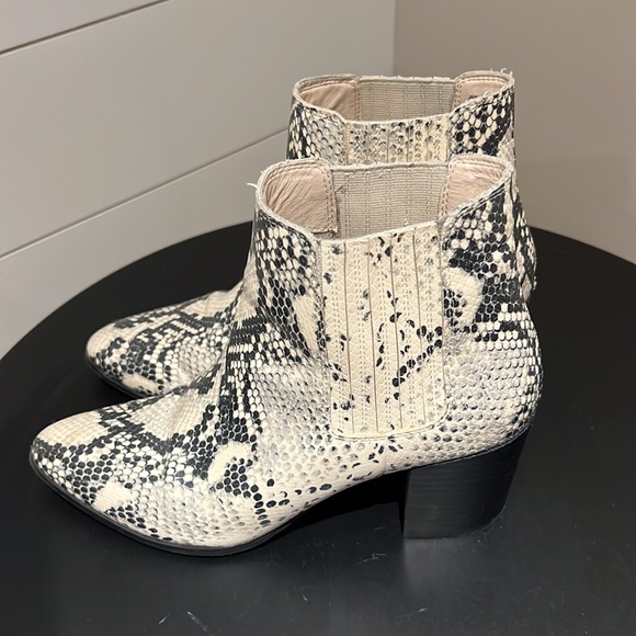 Steve Madden Jain Snakeskin Boot - Picture 4 of 6